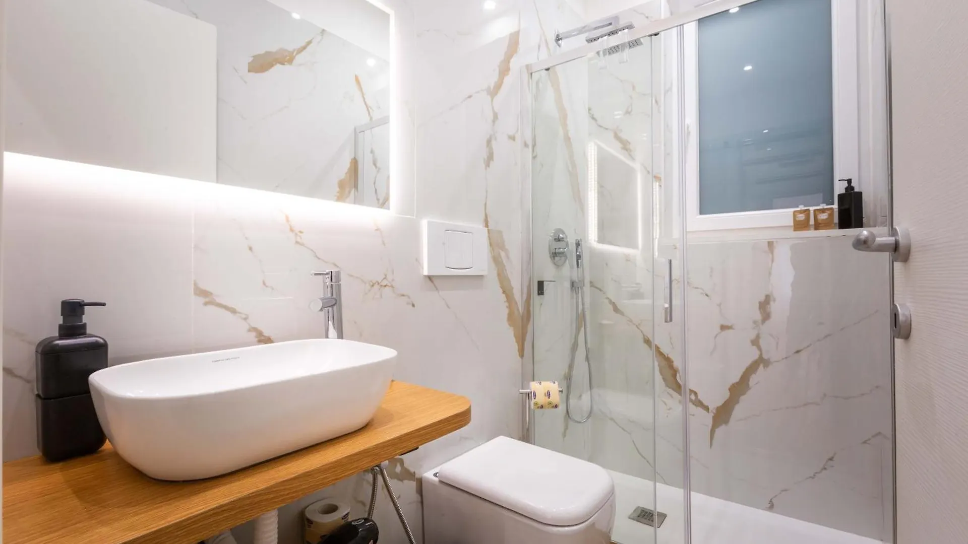 Vatican Luxury Rooms - Lr Collection Roma Italia